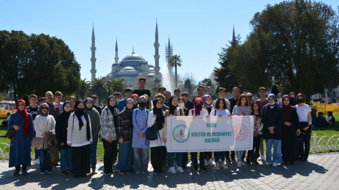 Kültür ve Medeniyet Kulübü İstanbul Gezisi